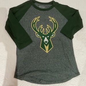 Milwaukee Bucks shirt